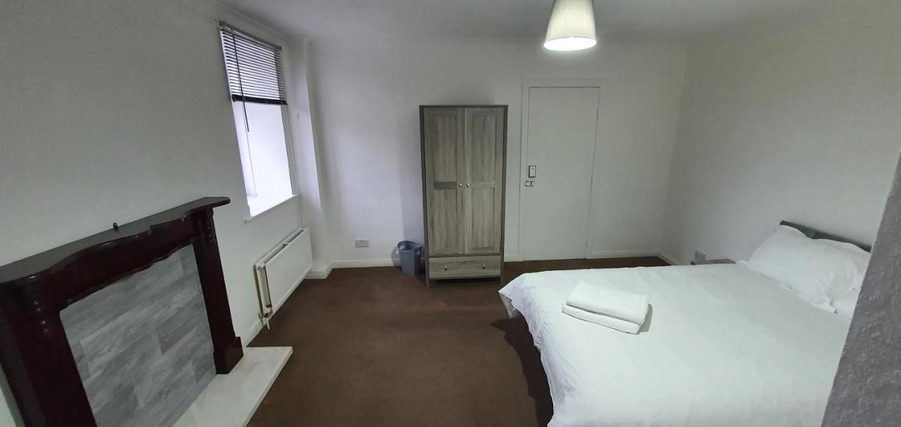 24Hr Self Check In Apartment Central Barnsley Extérieur photo