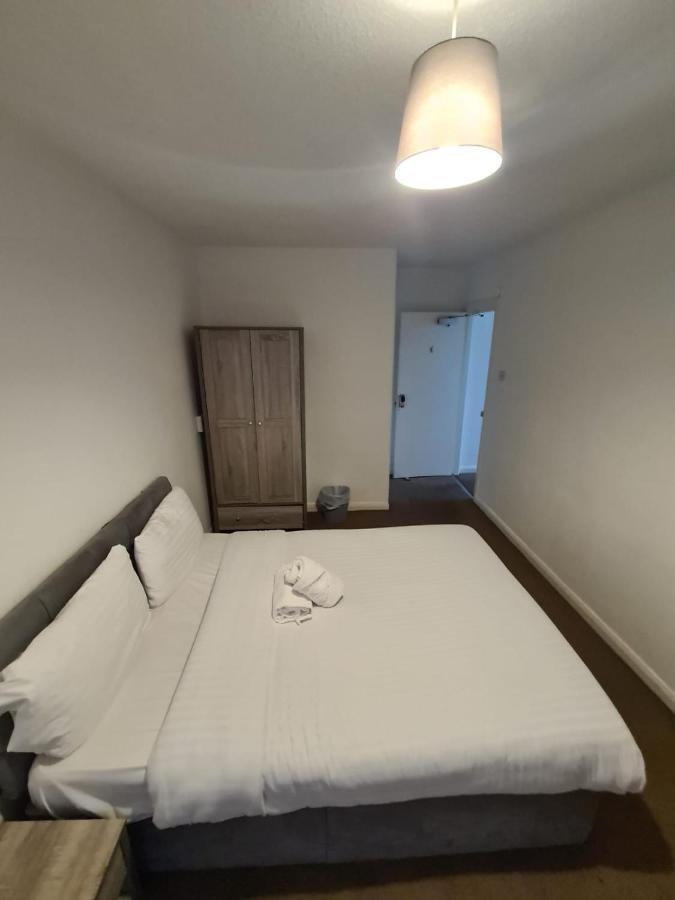 24Hr Self Check In Apartment Central Barnsley Extérieur photo