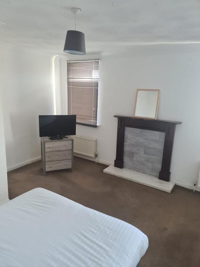 24Hr Self Check In Apartment Central Barnsley Extérieur photo